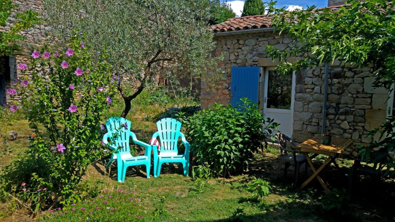 Chez Maggy Et Leon Apartment Chambonas Bagian luar foto